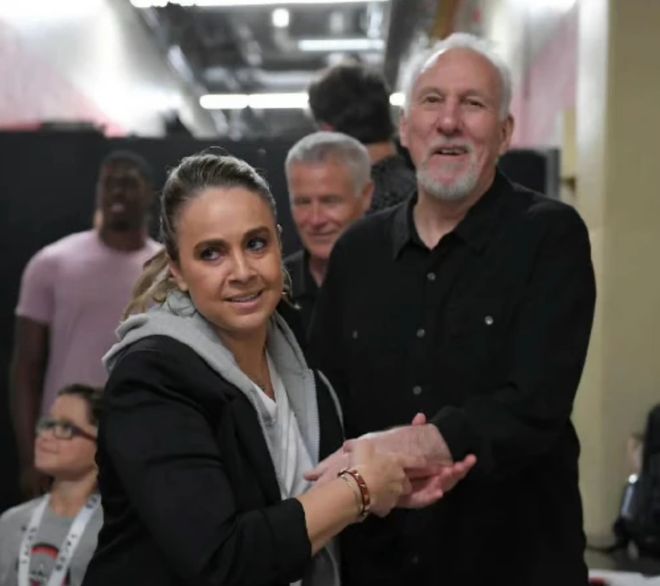 9体育-转折点广州队单刀错失，葡超今晚攻防权衡，球迷炸锅，临场指挥获称赞的简单介绍